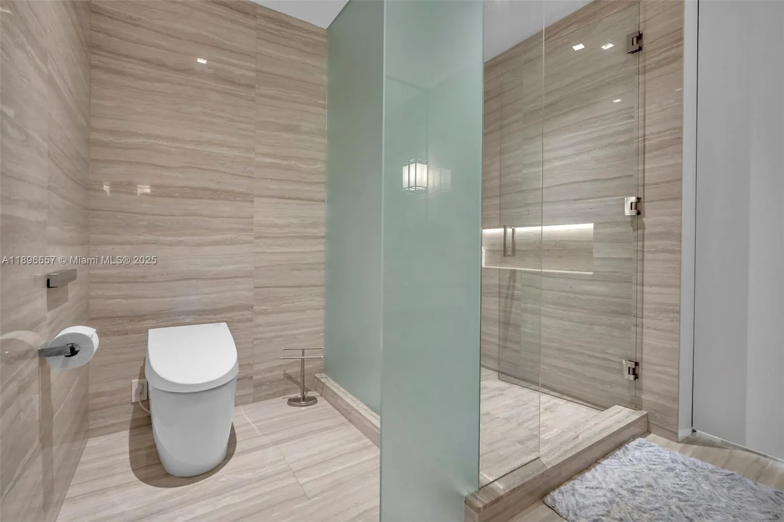 18975 Collins Ave, #3503