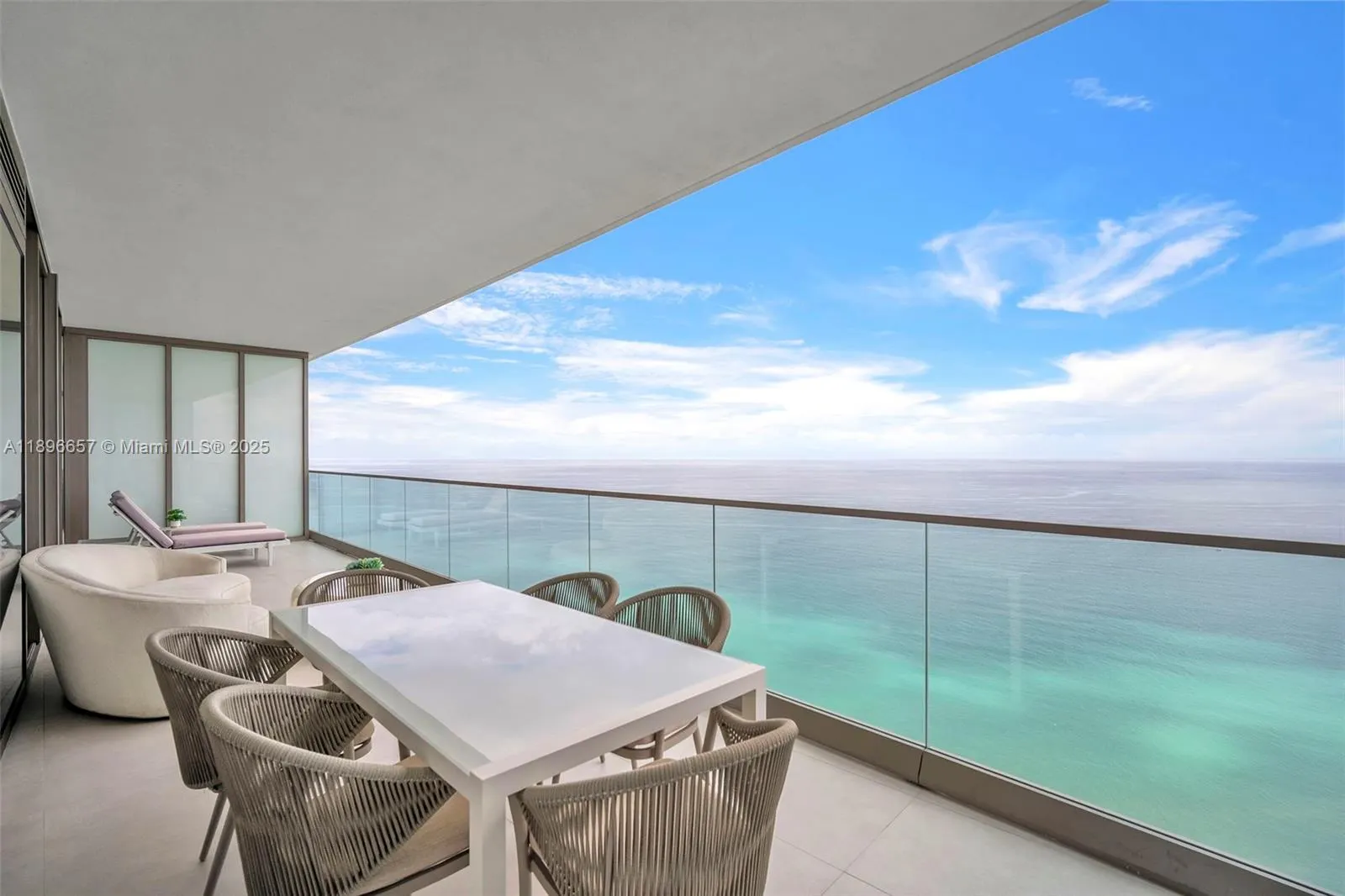 18975 Collins Ave, #3503