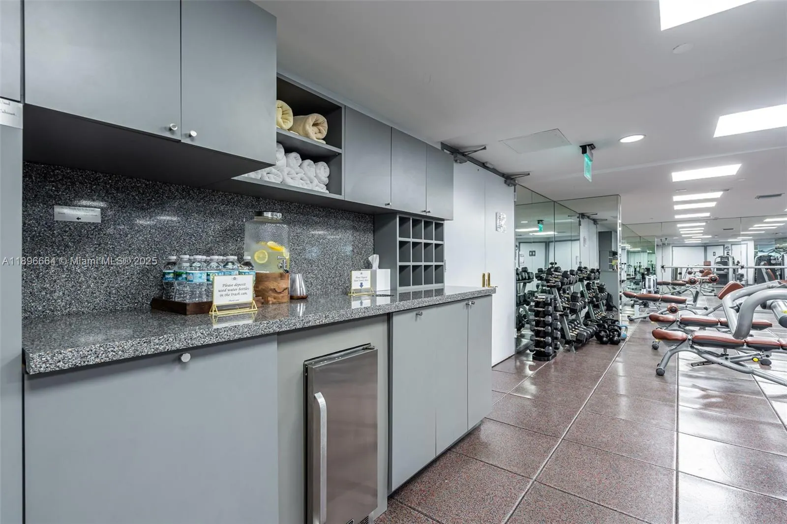 445 Grand Bay Dr, #1001