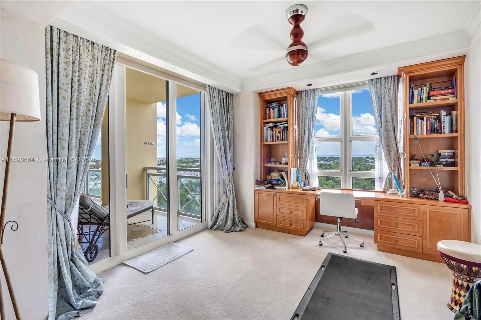 445 Grand Bay Dr, #1001