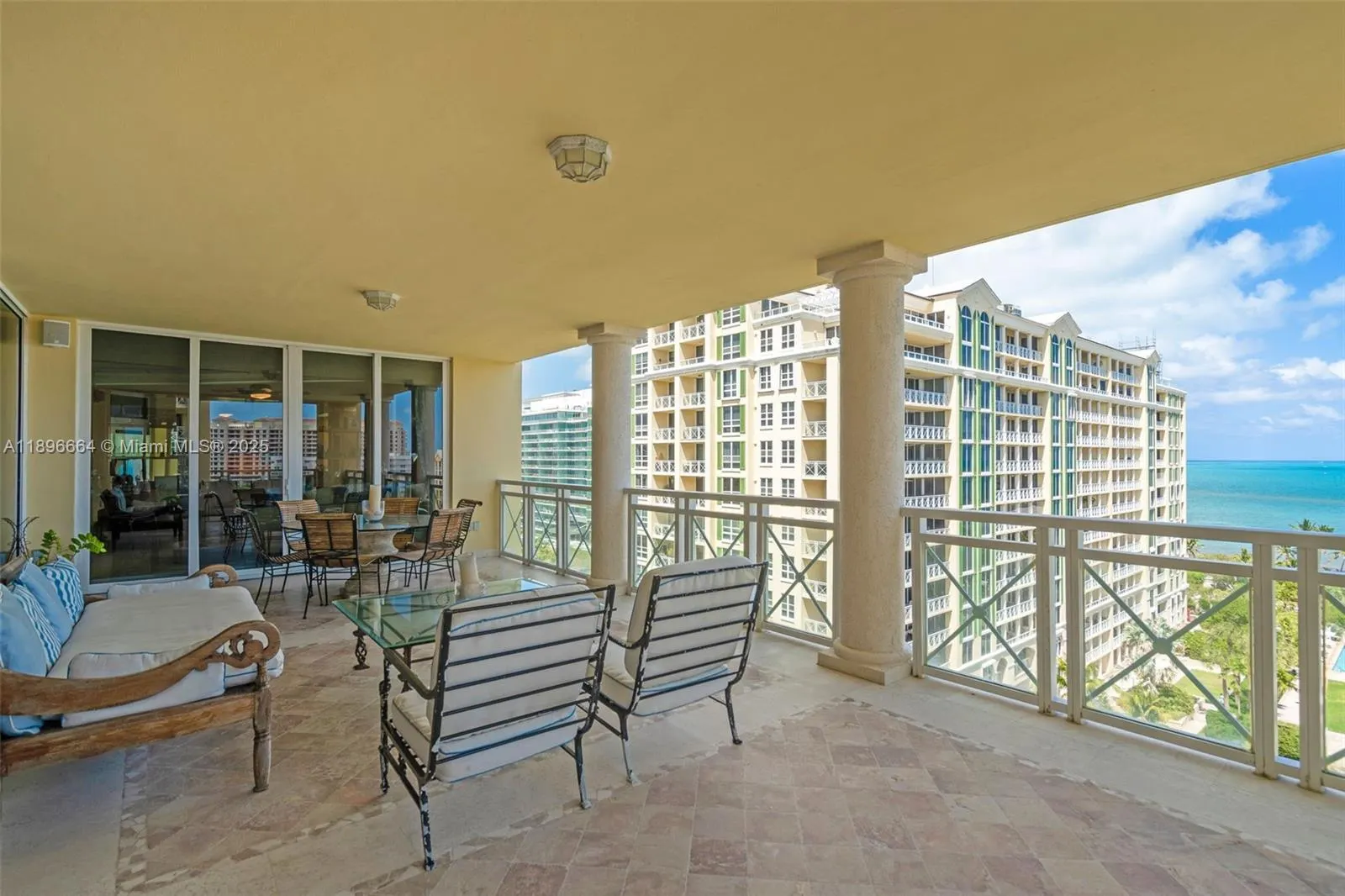 445 Grand Bay Dr, #1001