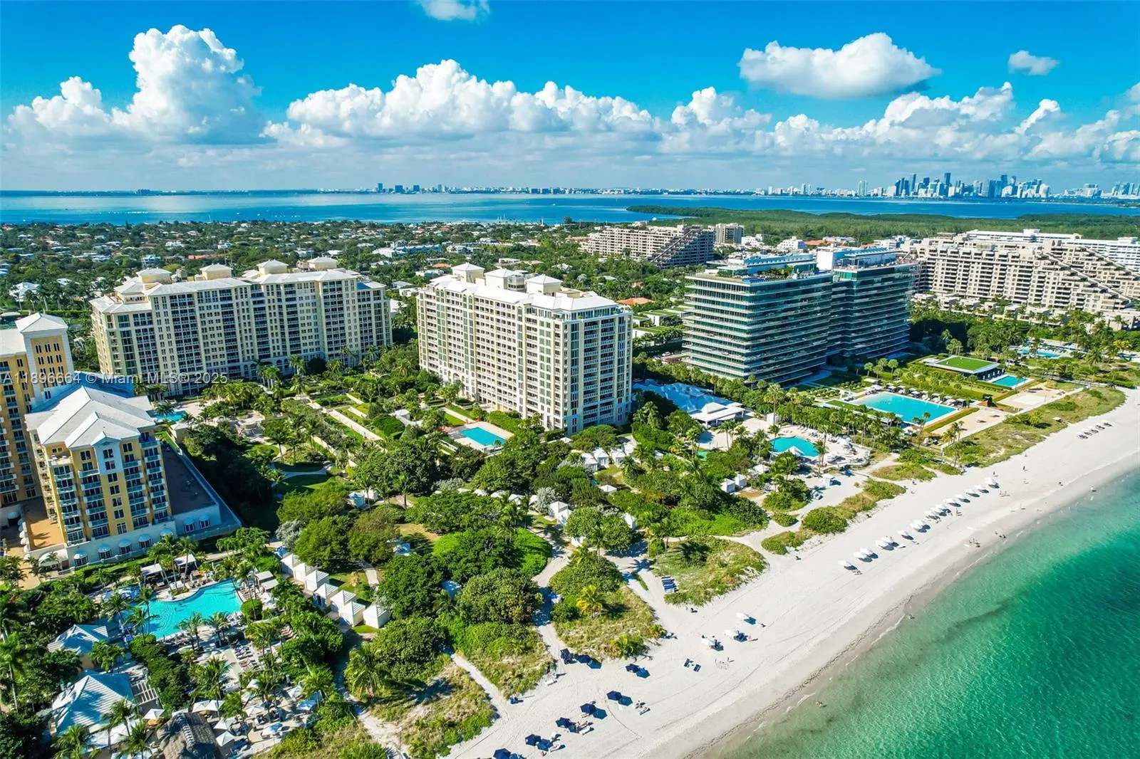 445 Grand Bay Dr, #1001
