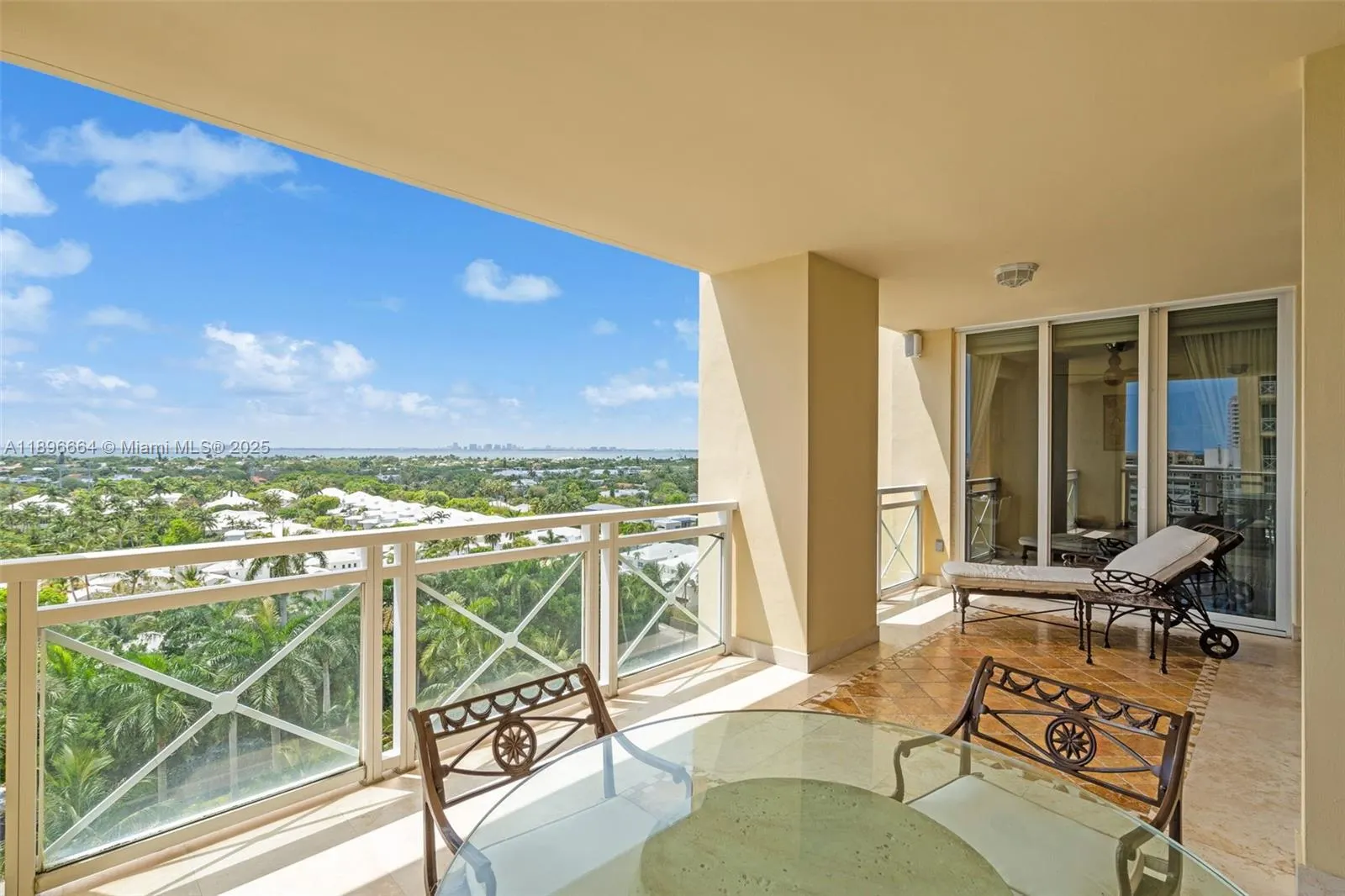 445 Grand Bay Dr, #1001