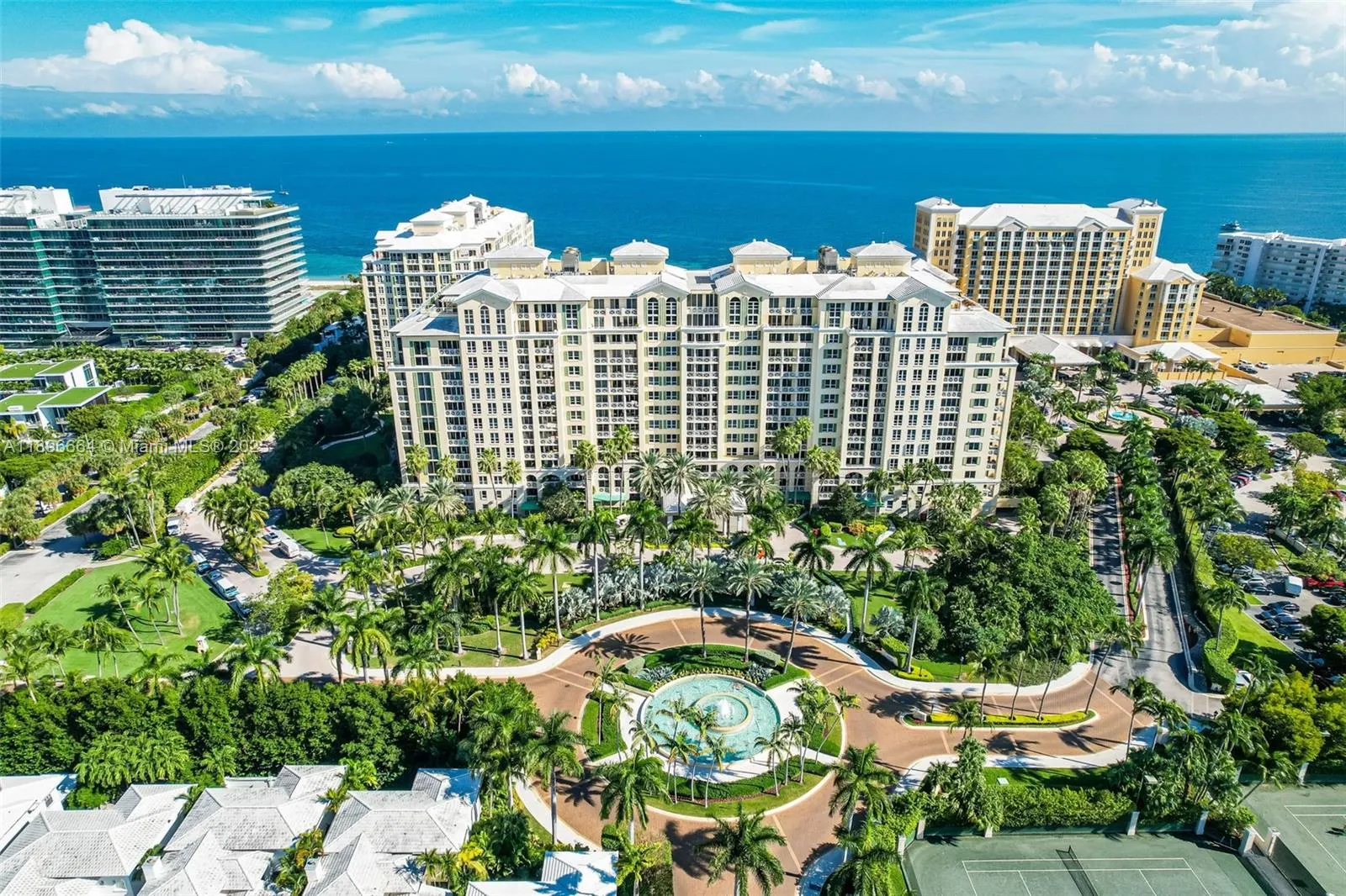445 Grand Bay Dr, #1001