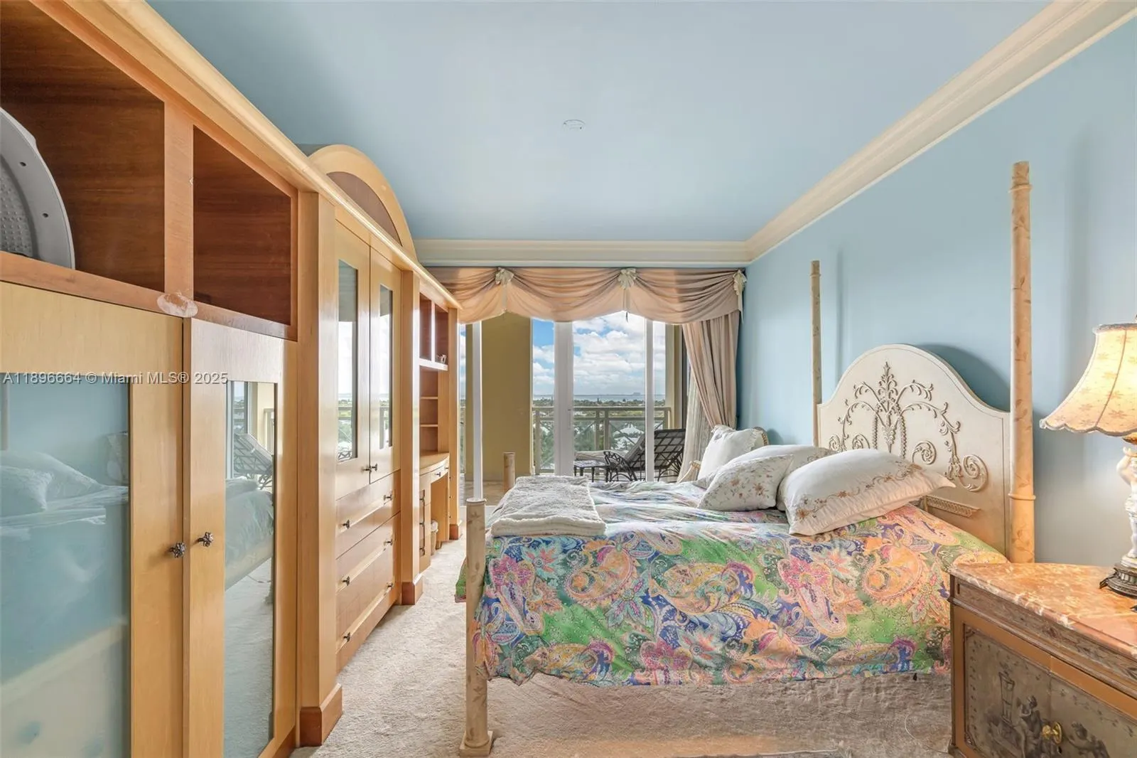 445 Grand Bay Dr, #1001