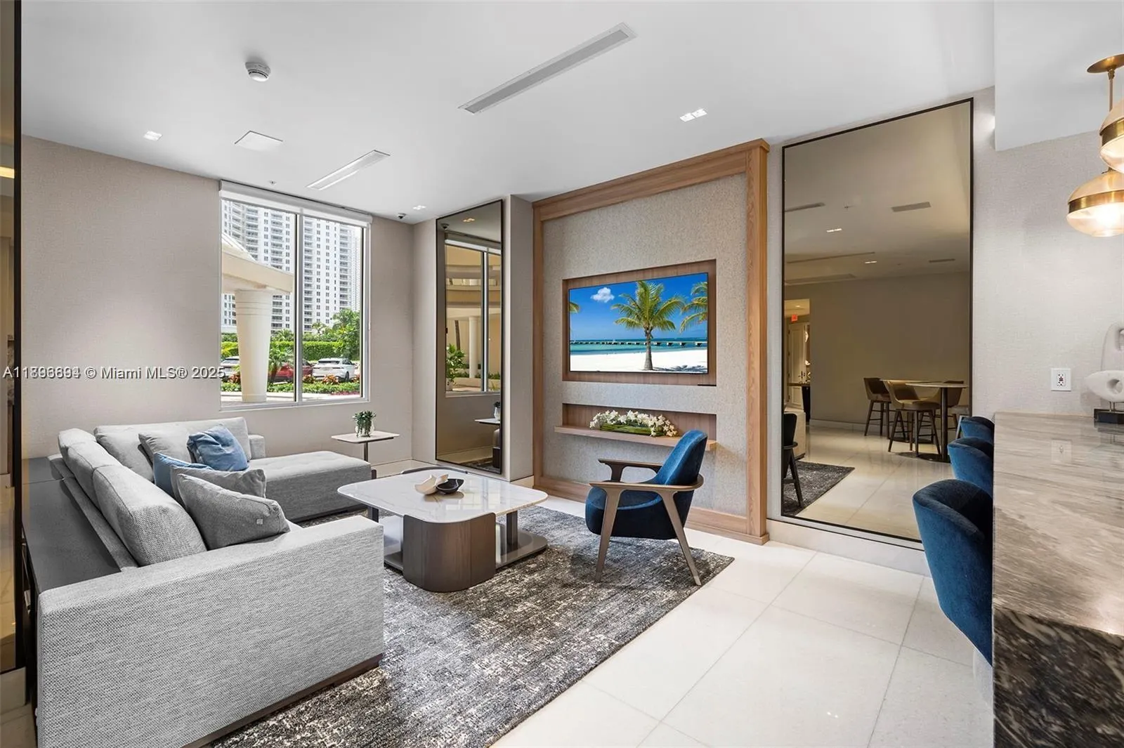 888 Brickell Key Dr, #2607