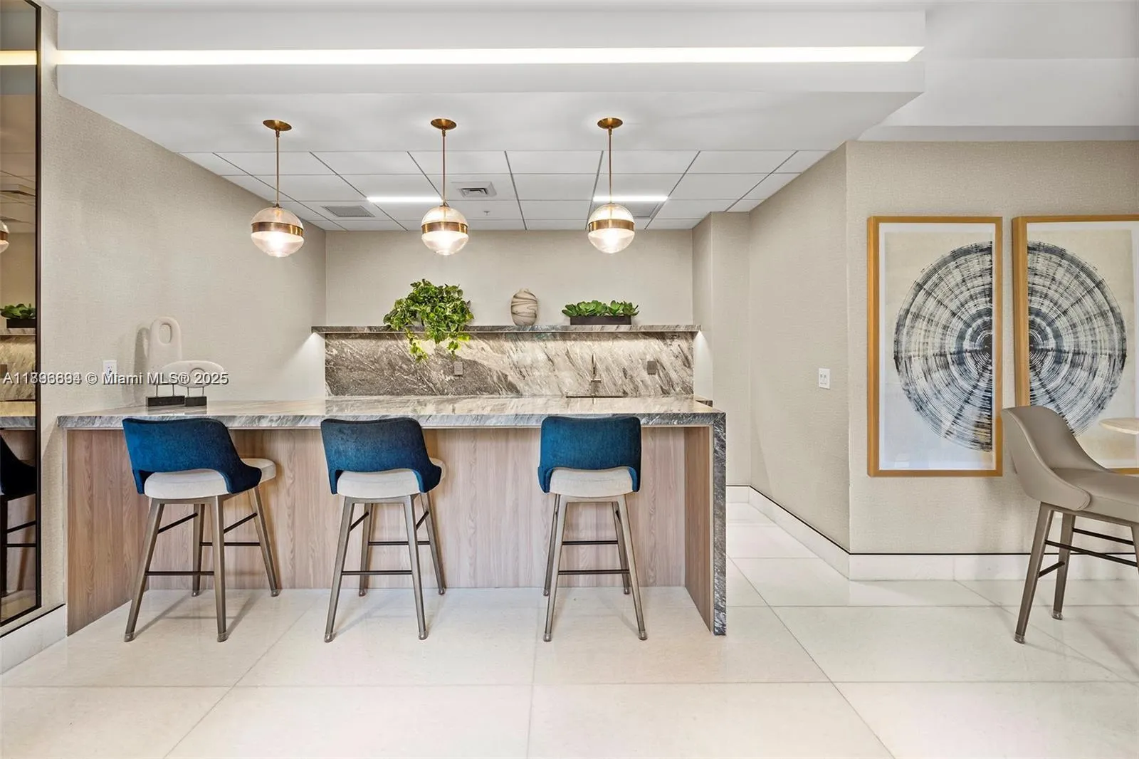 888 Brickell Key Dr, #2607