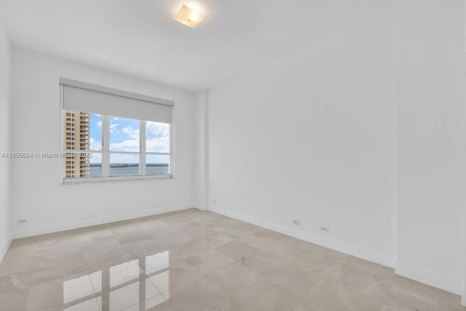 888 Brickell Key Dr, #2607