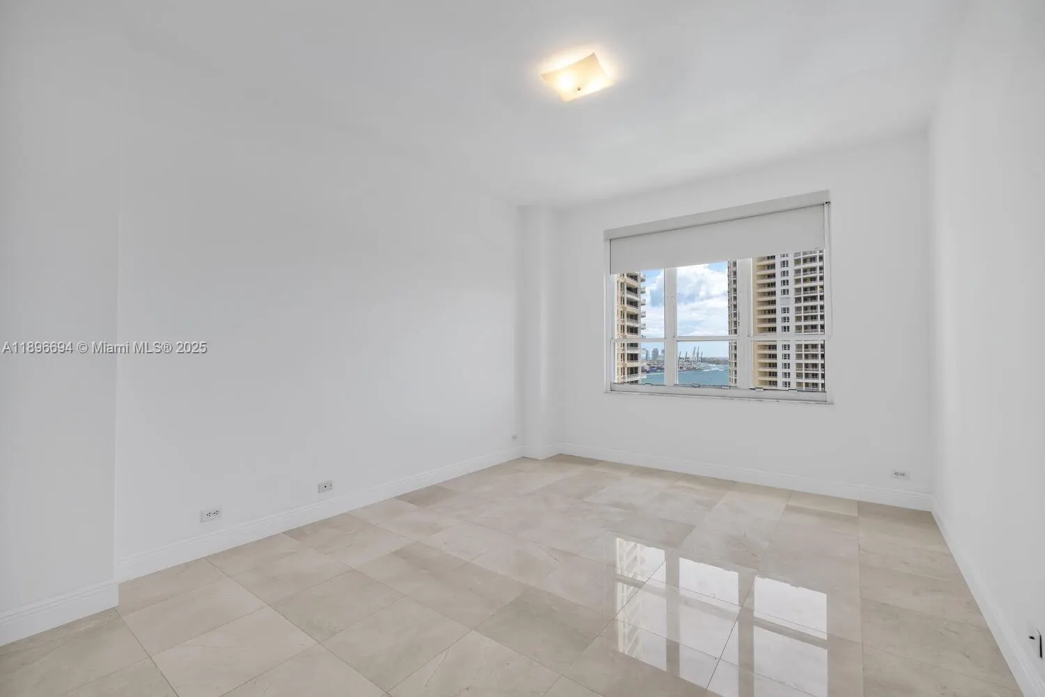 888 Brickell Key Dr, #2607