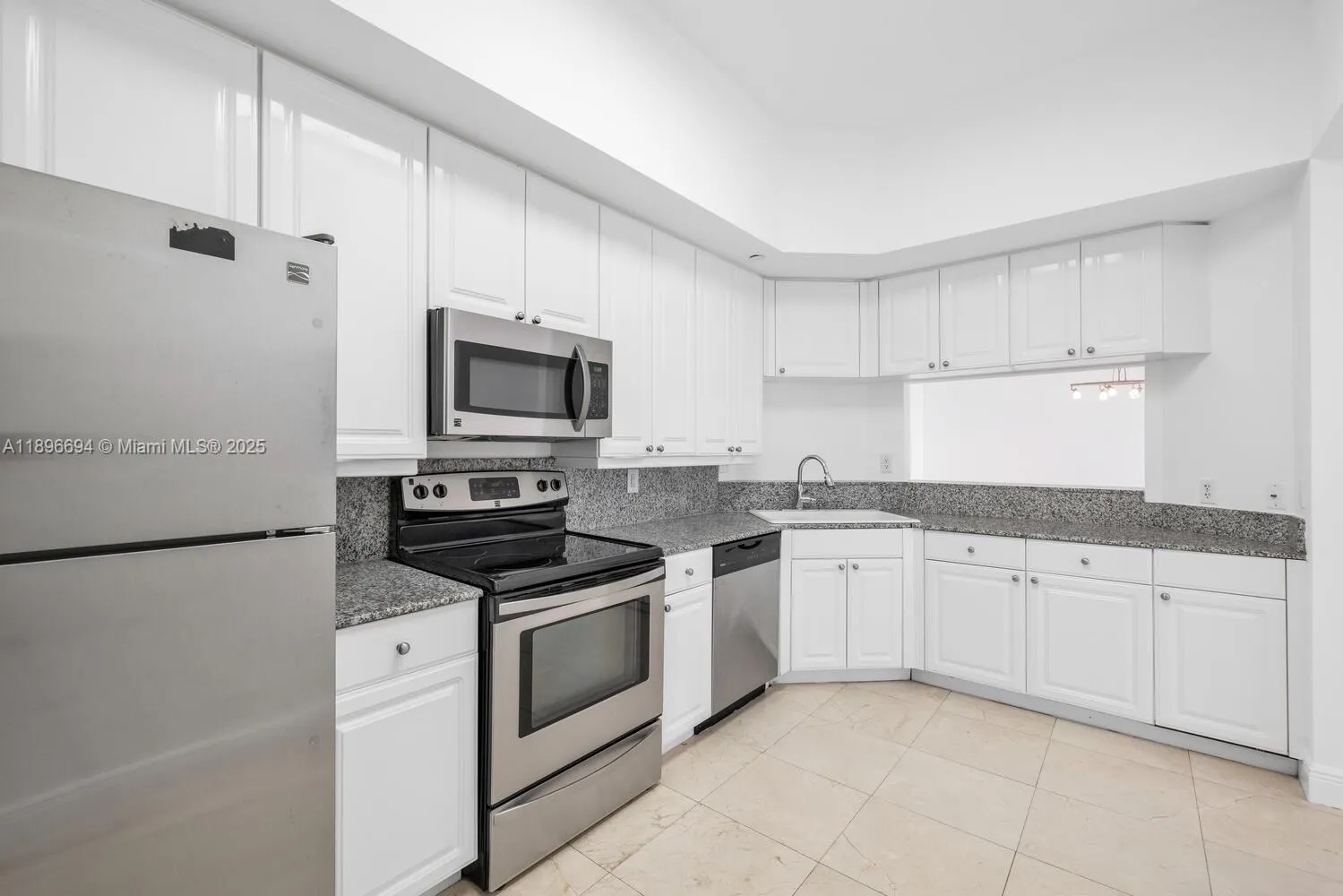 888 Brickell Key Dr, #2607