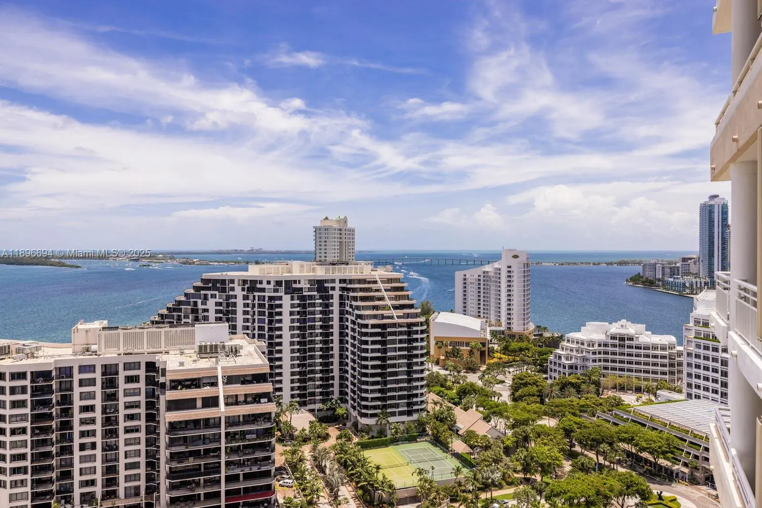 888 Brickell Key Dr, #2607