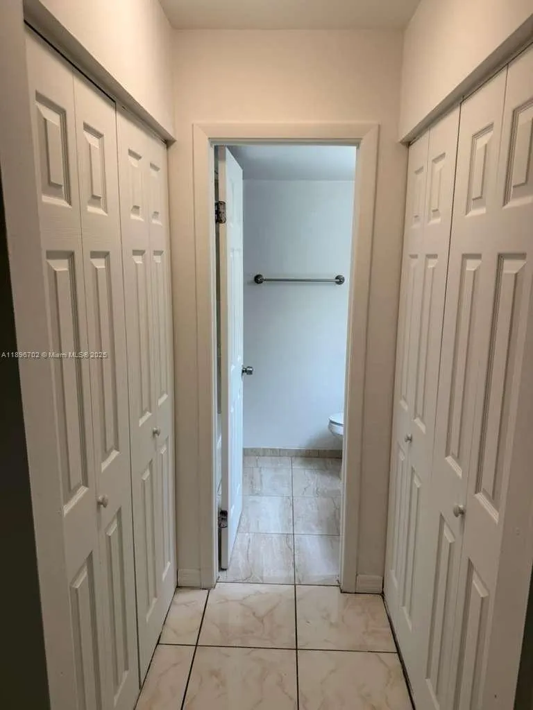 3410 Foxcroft Rd, #205
