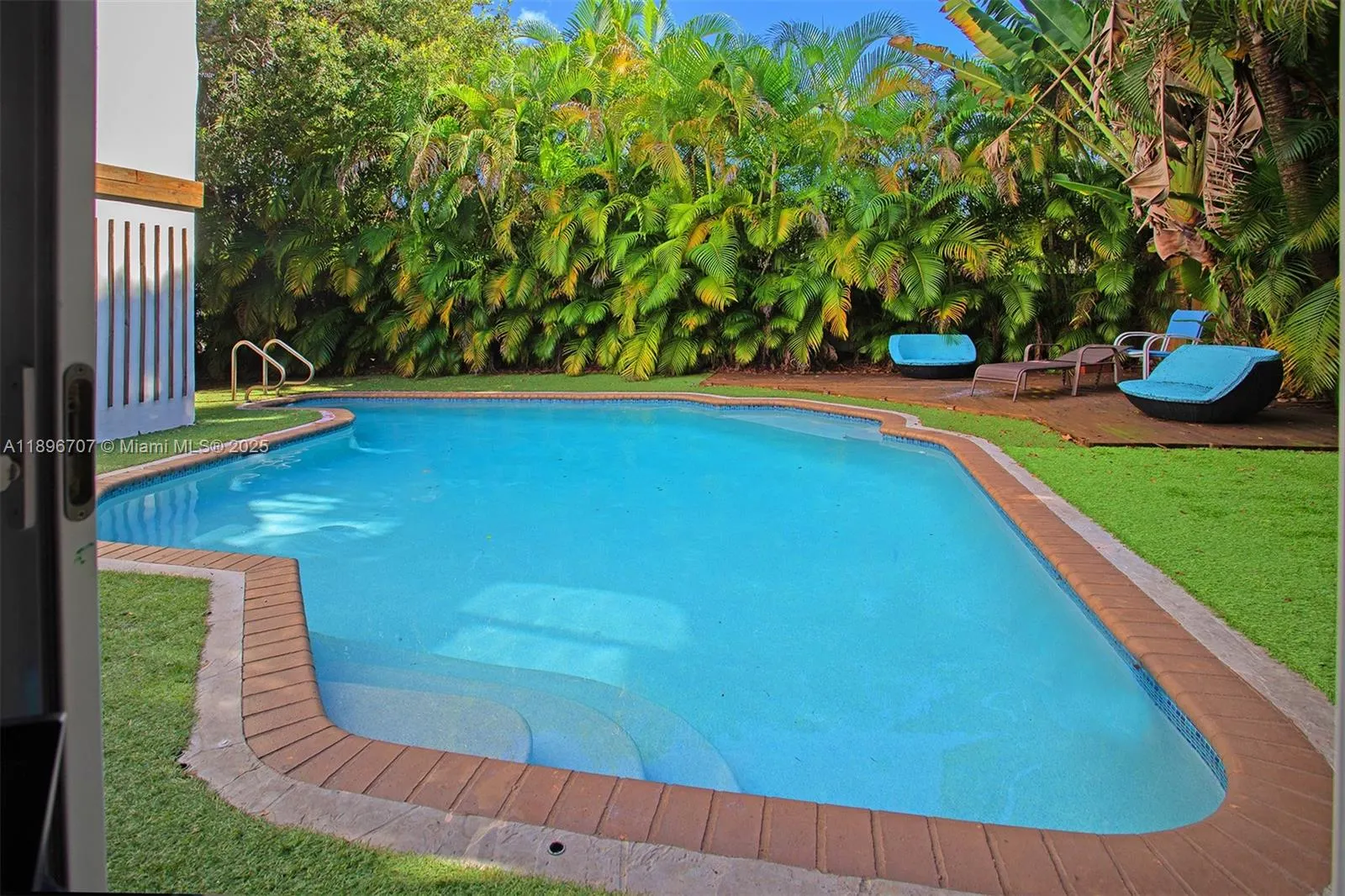 401 SW 28th Rd