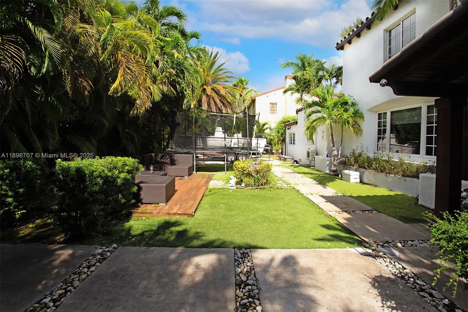401 SW 28th Rd