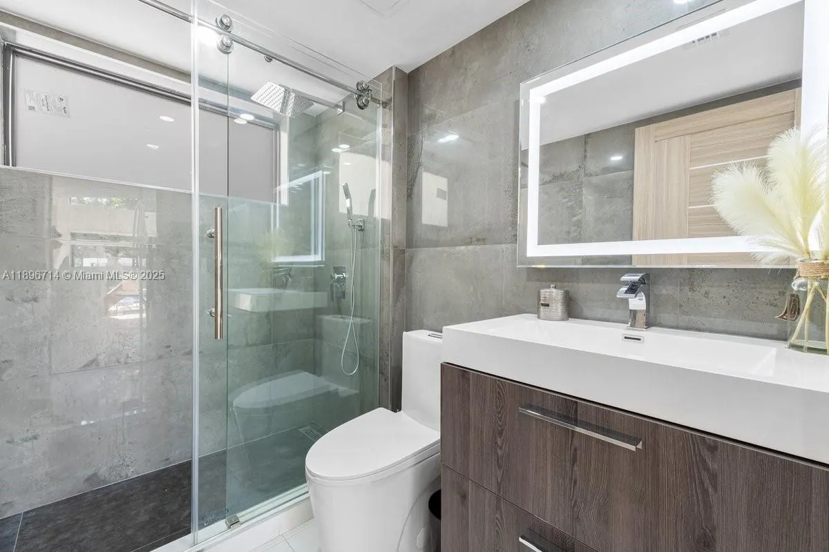 9035 SW 156th Ct, #0