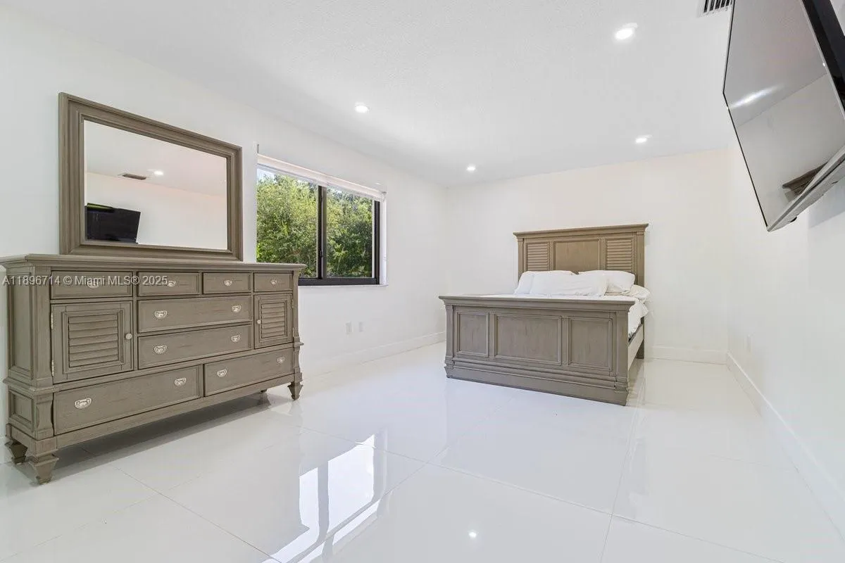 9035 SW 156th Ct, #0