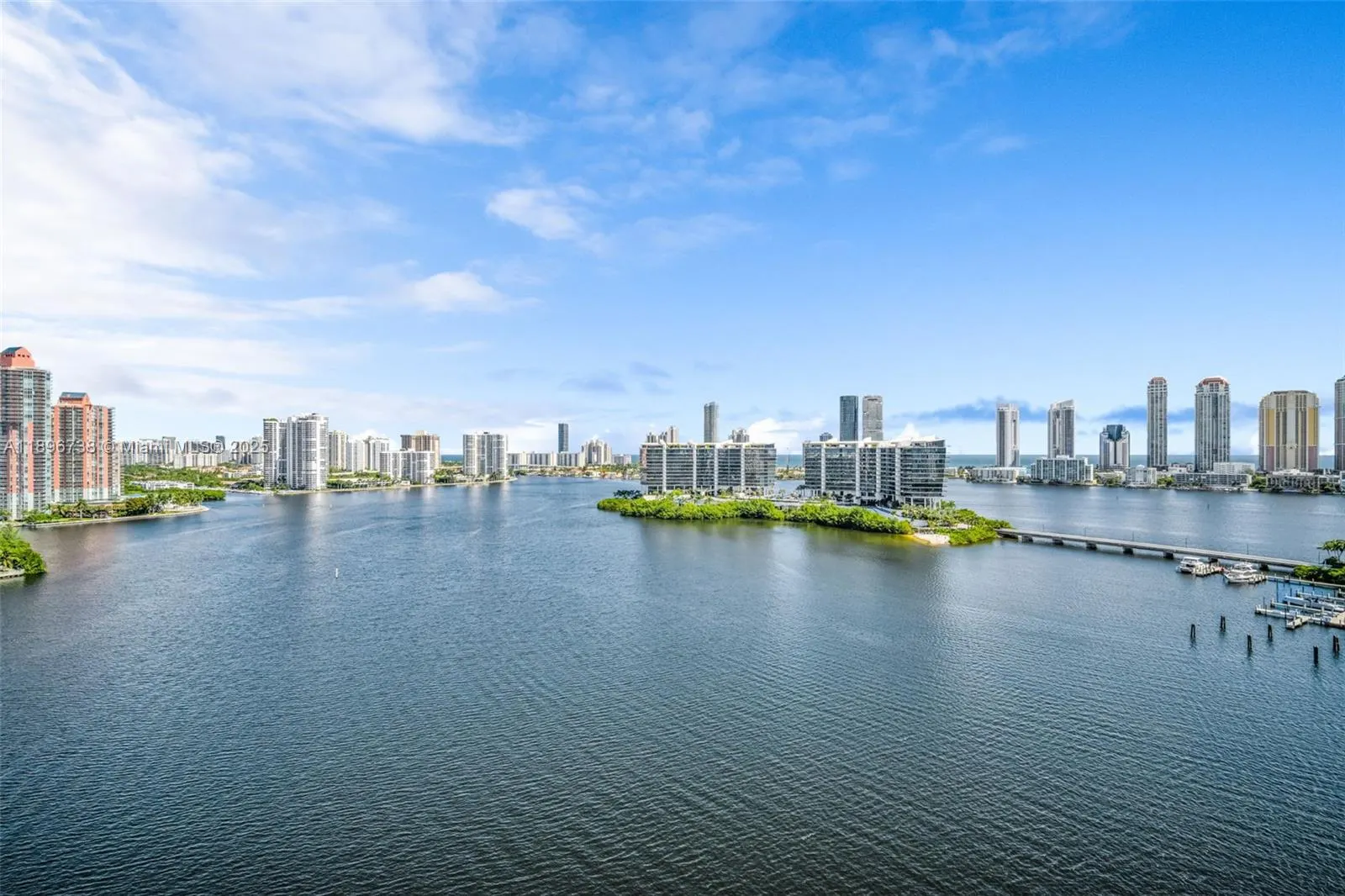 3201 NE 183rd St, #1806