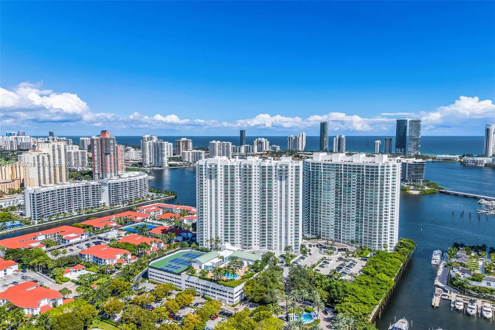 3201 NE 183rd St, #1806