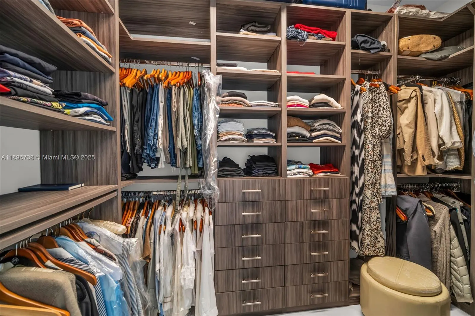 3201 NE 183rd St, #1806