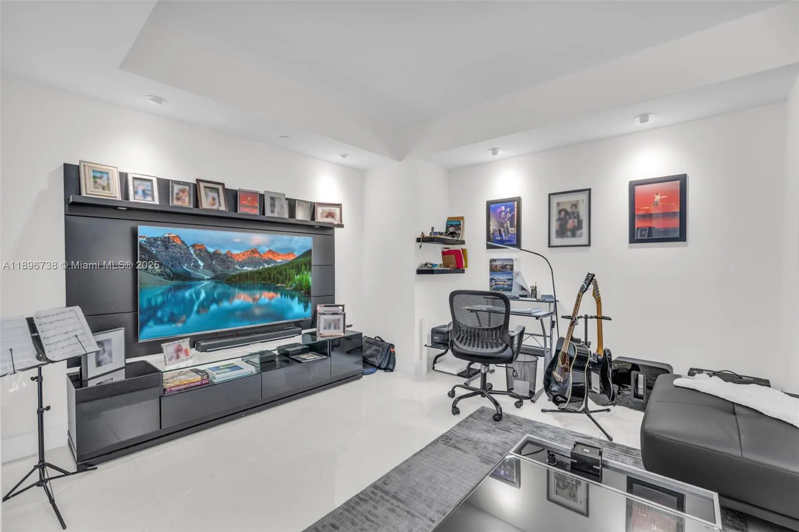 3201 NE 183rd St, #1806