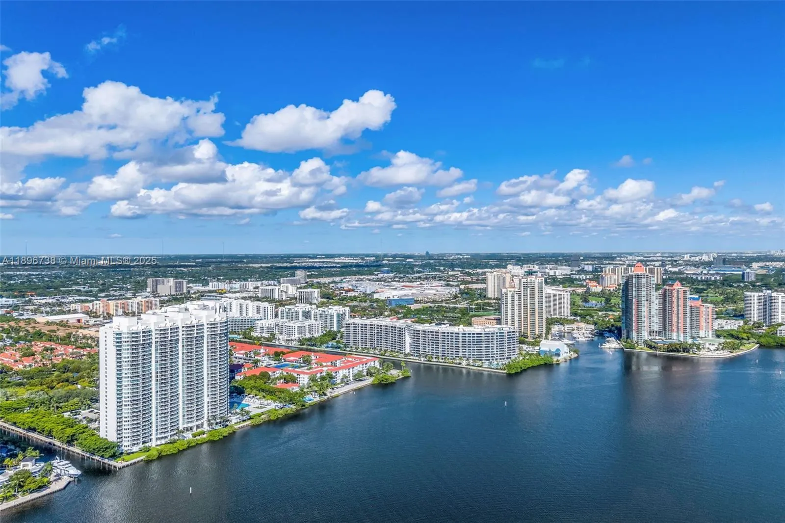 3201 NE 183rd St, #1806