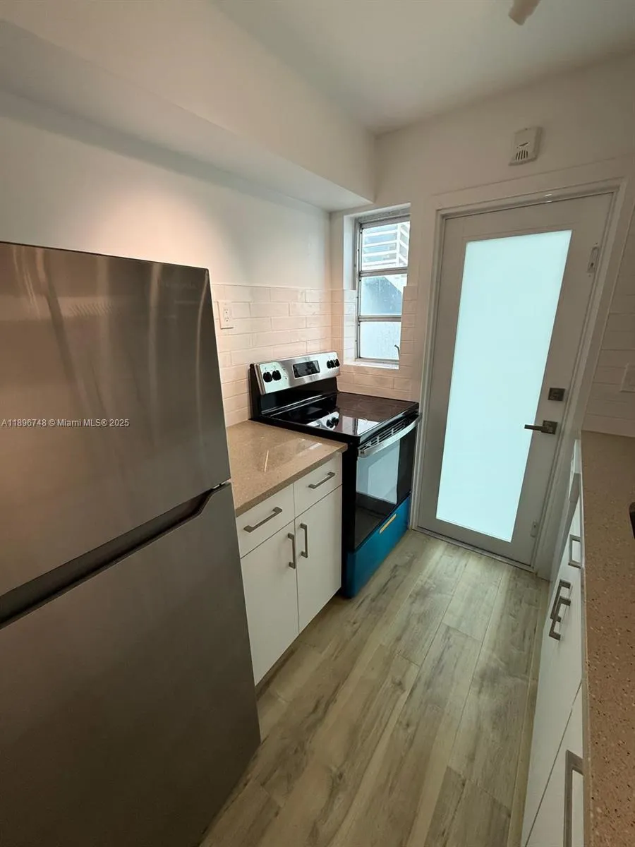 1334 Euclid Ave, #4