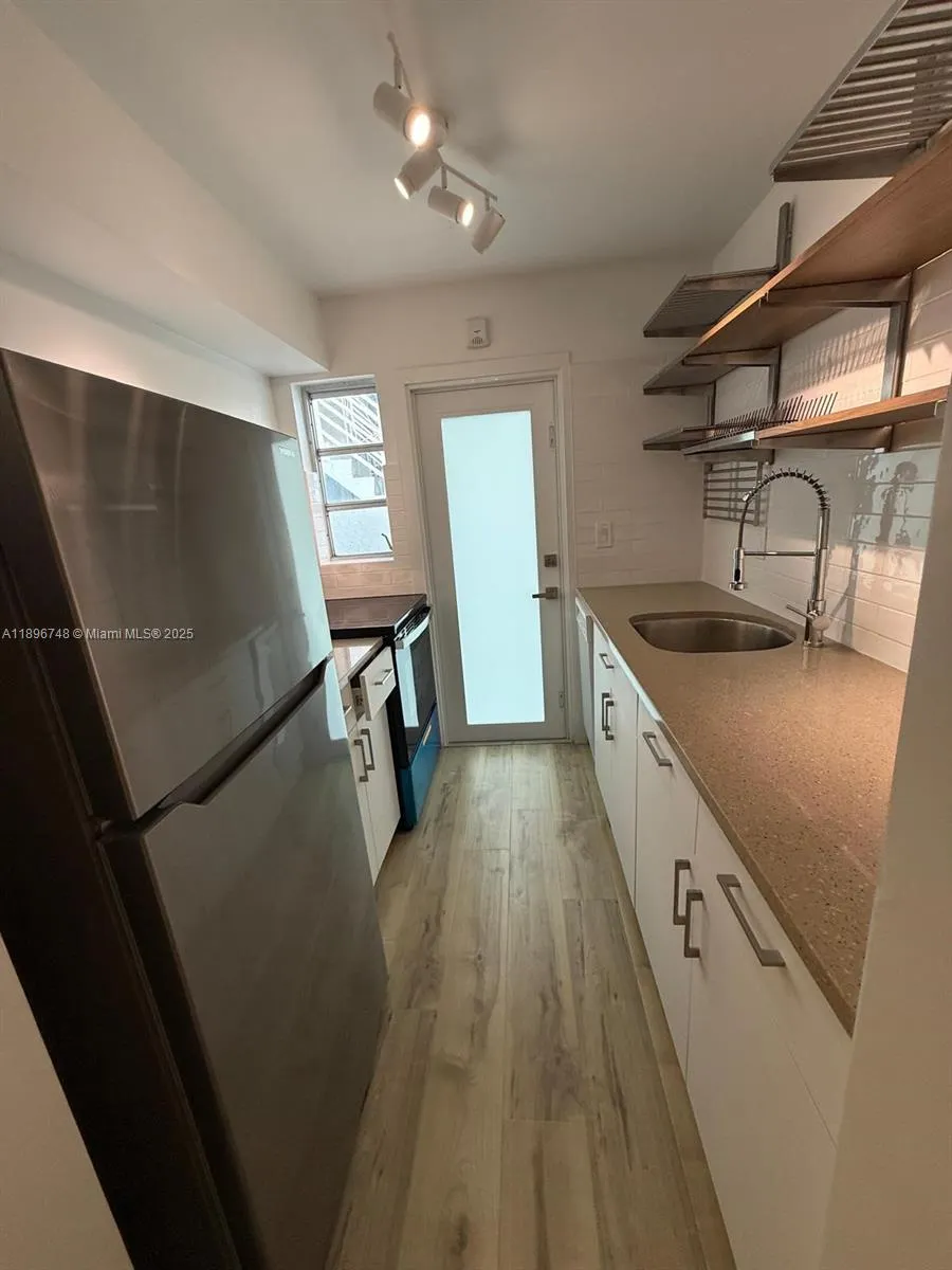 1334 Euclid Ave, #4