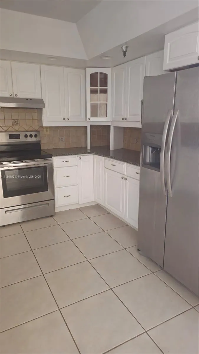 290 174th St, #1905
