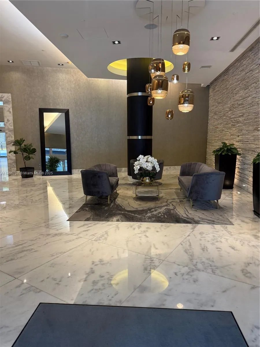 1250 S Miami Ave, #1407