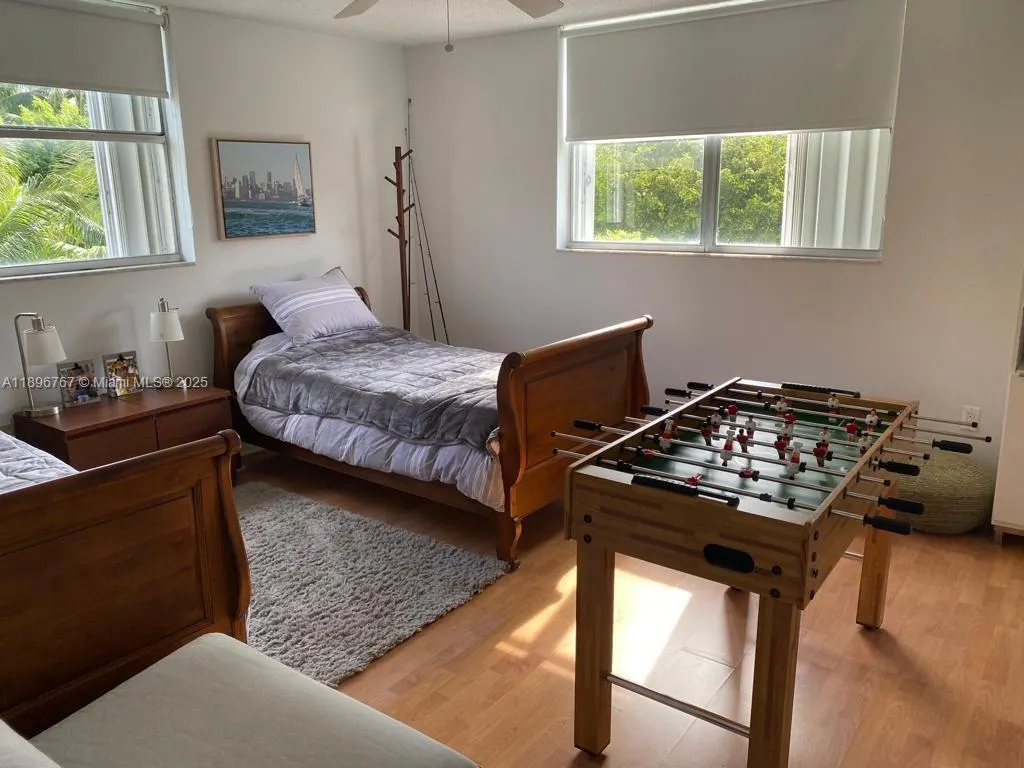 210 Sea View Dr, #312