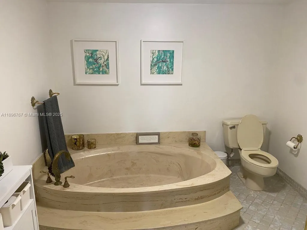 210 Sea View Dr, #312