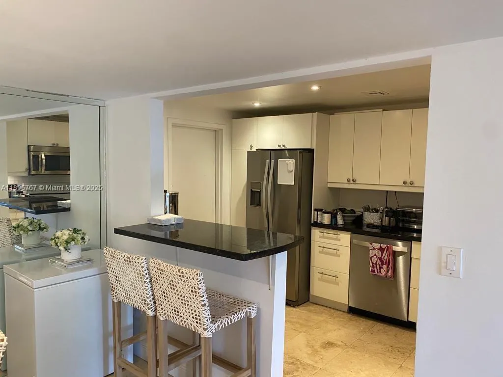 210 Sea View Dr, #312