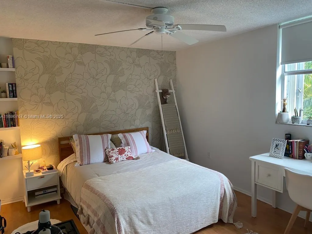 210 Sea View Dr, #312
