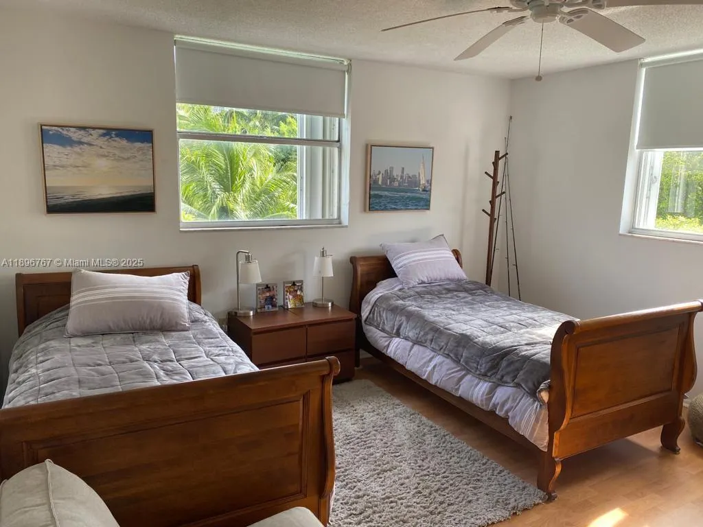 210 Sea View Dr, #312