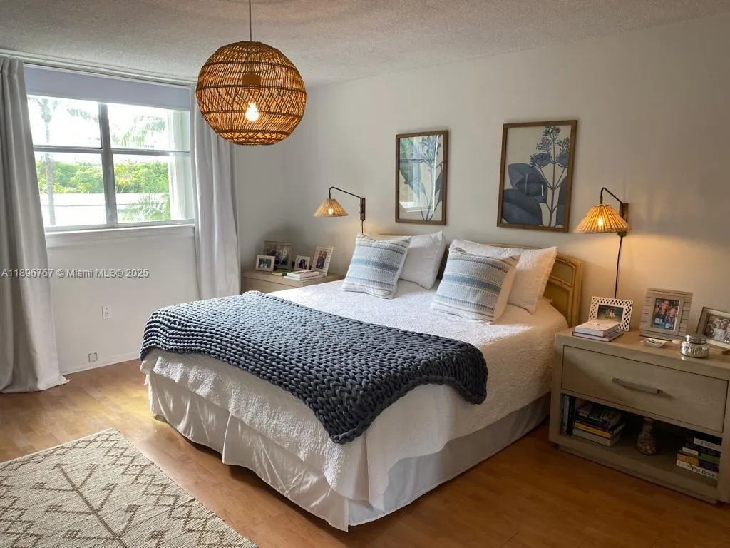 210 Sea View Dr, #312