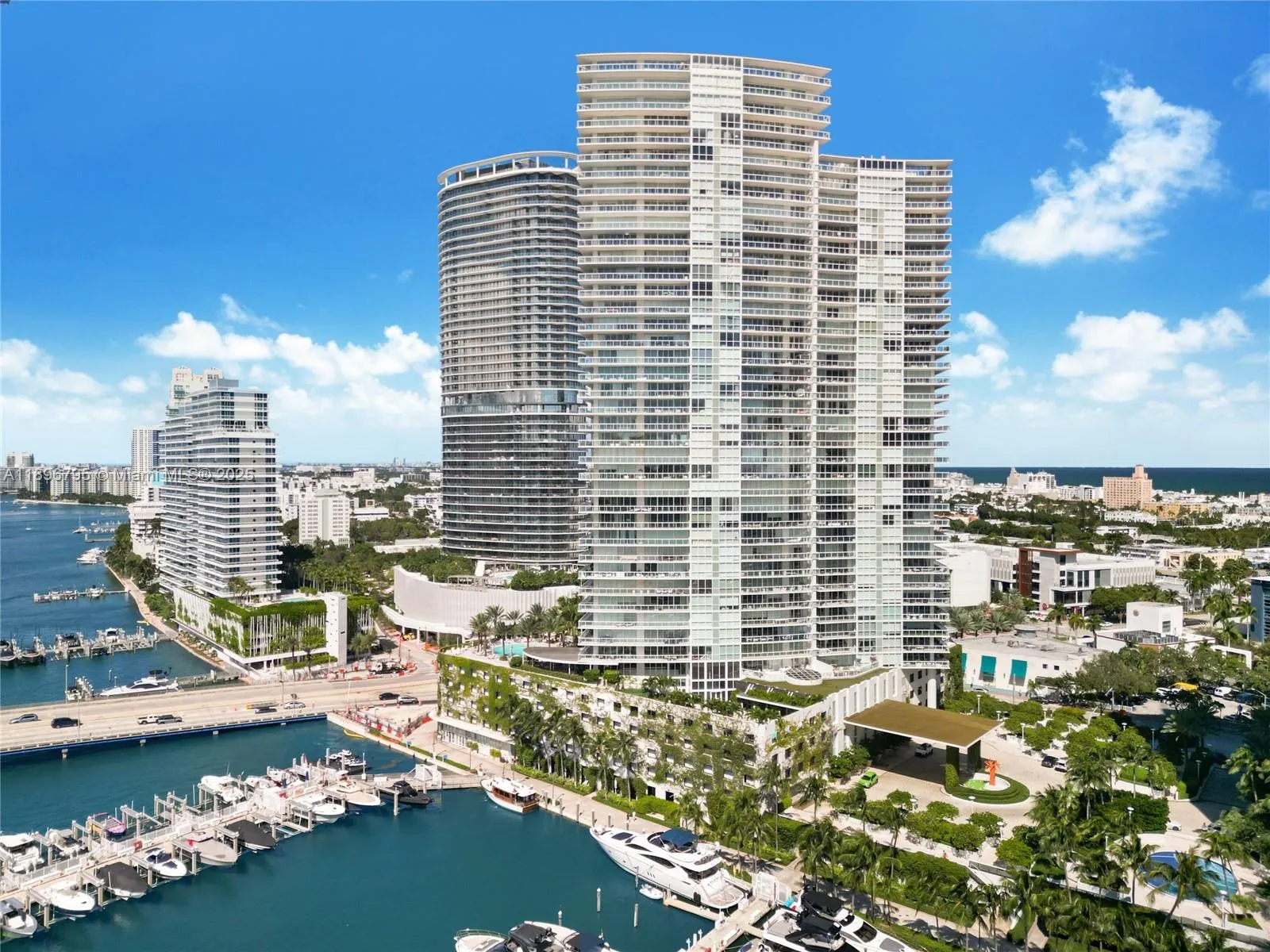 450 Alton Rd, #906