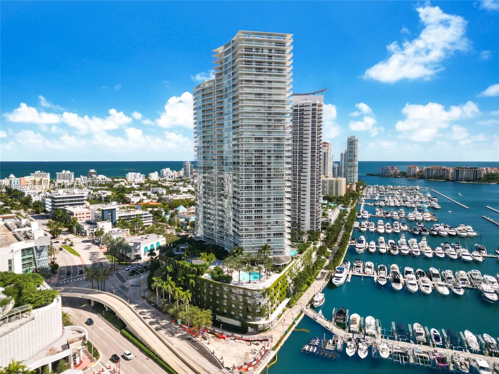 450 Alton Rd, #906