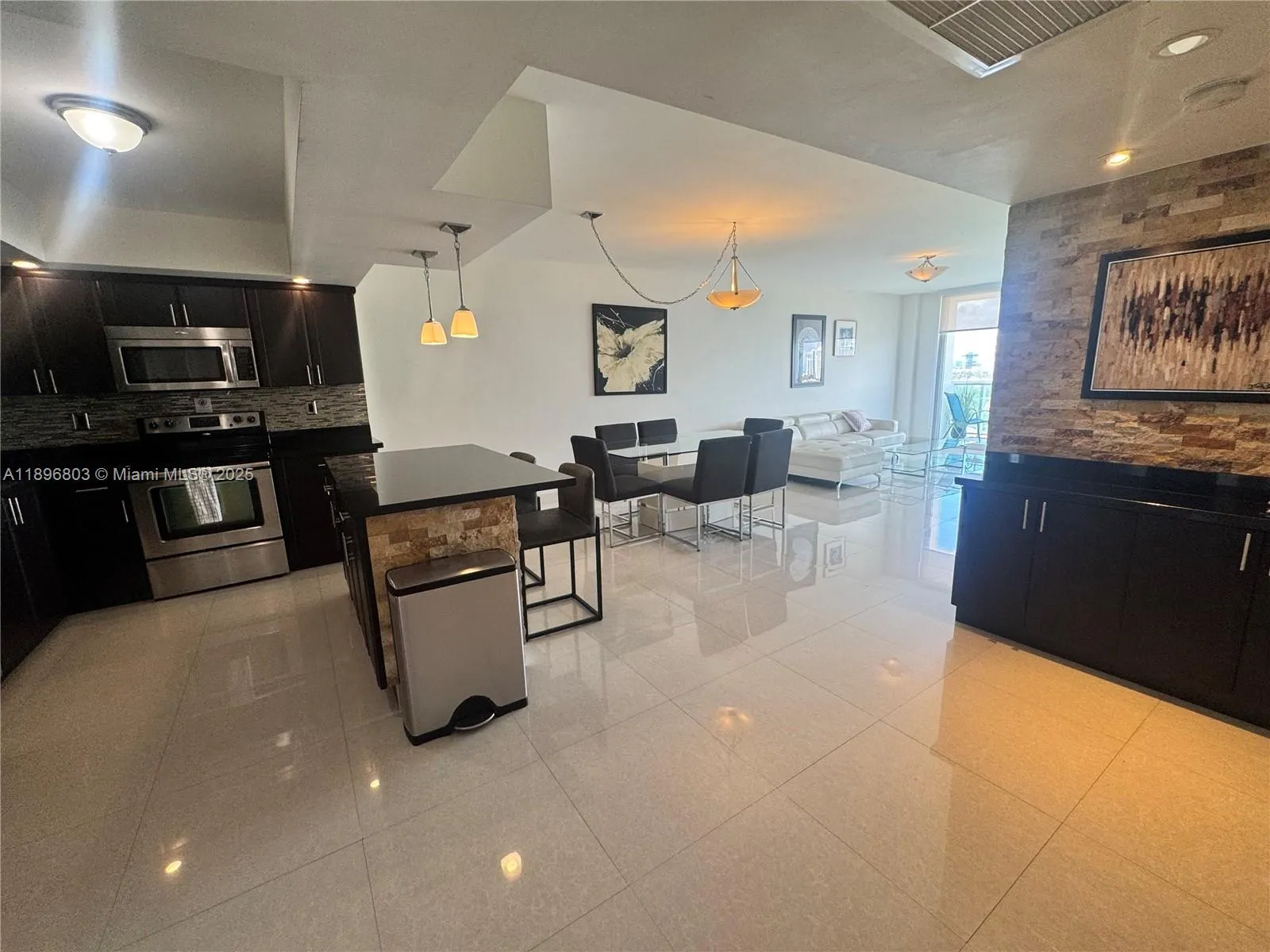 19370 Collins Ave, #1520