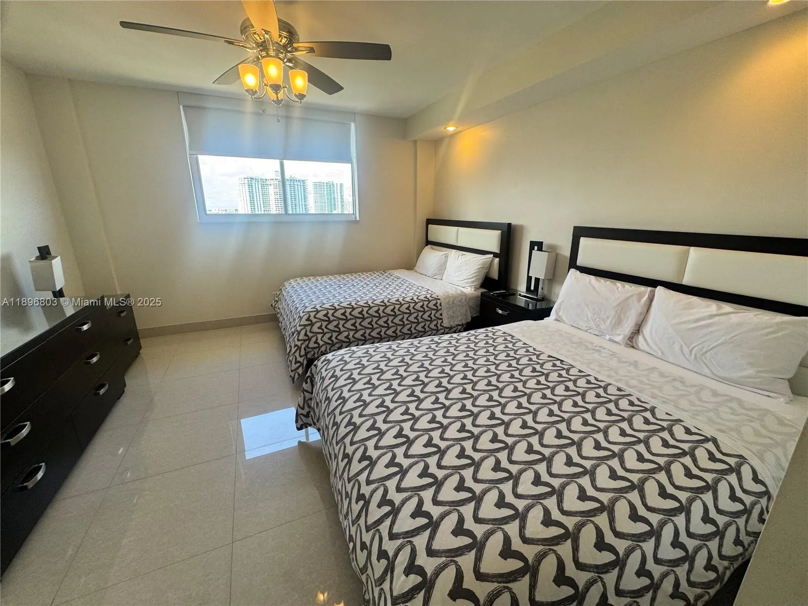 19370 Collins Ave, #1520