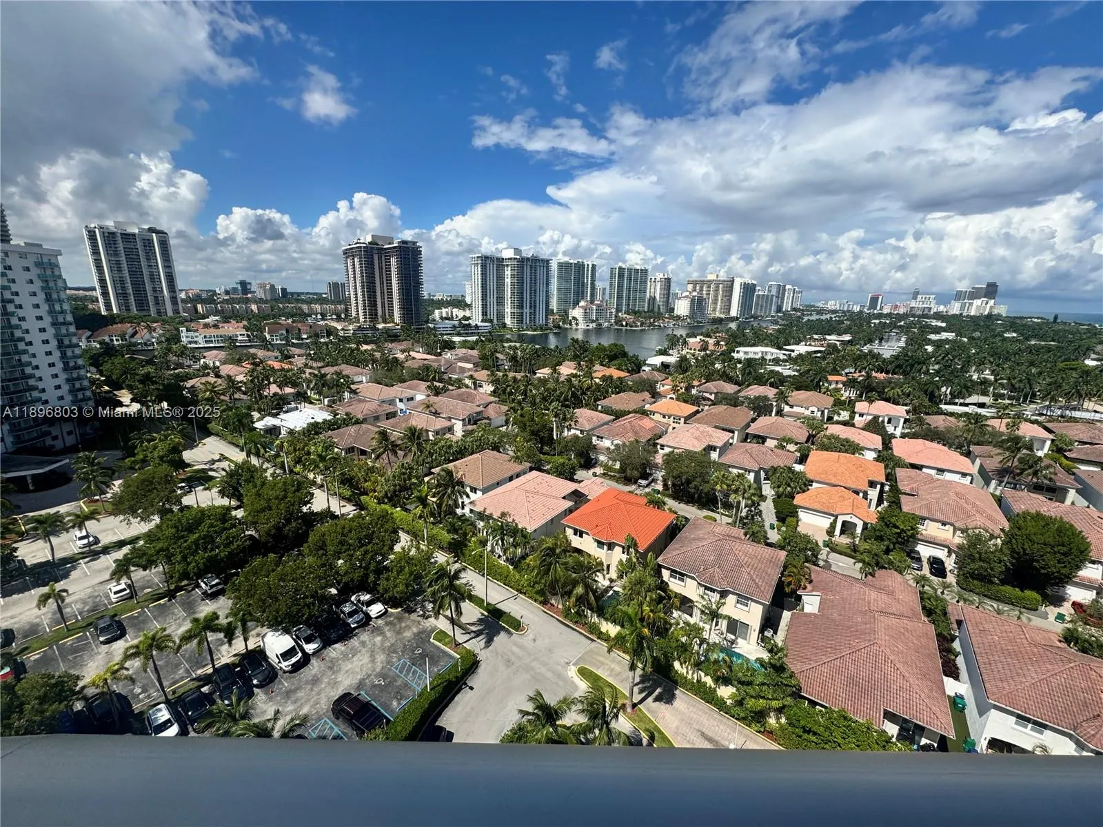 19370 Collins Ave, #1520
