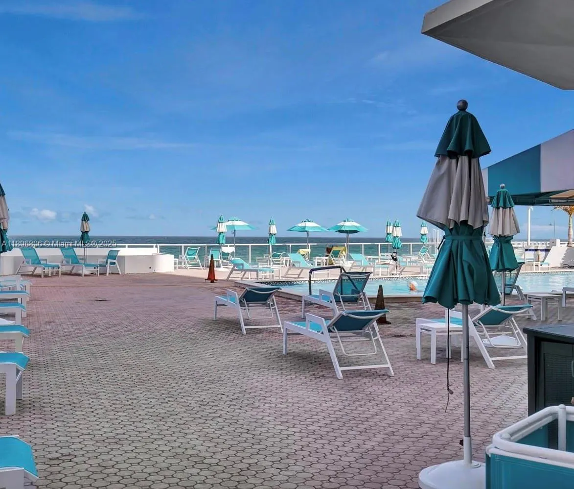 3140 S Ocean Dr, #1105