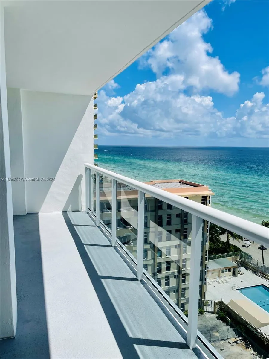 3140 S Ocean Dr, #1105