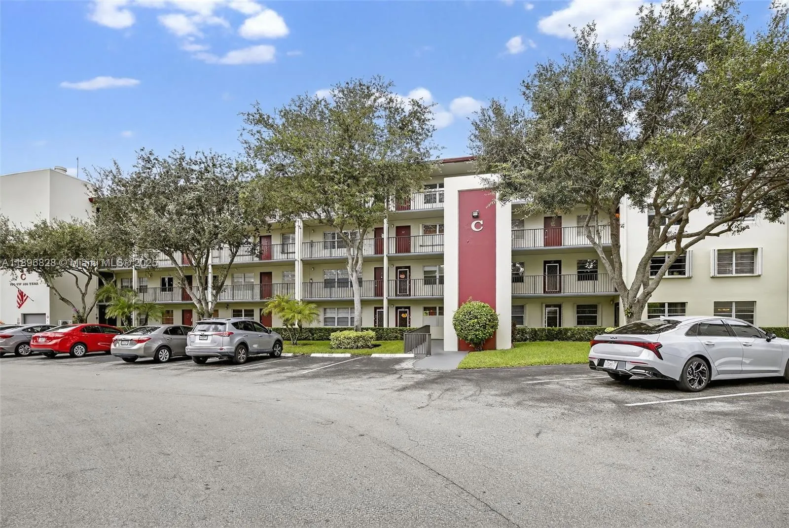 750 SW 133rd Ter, #114C