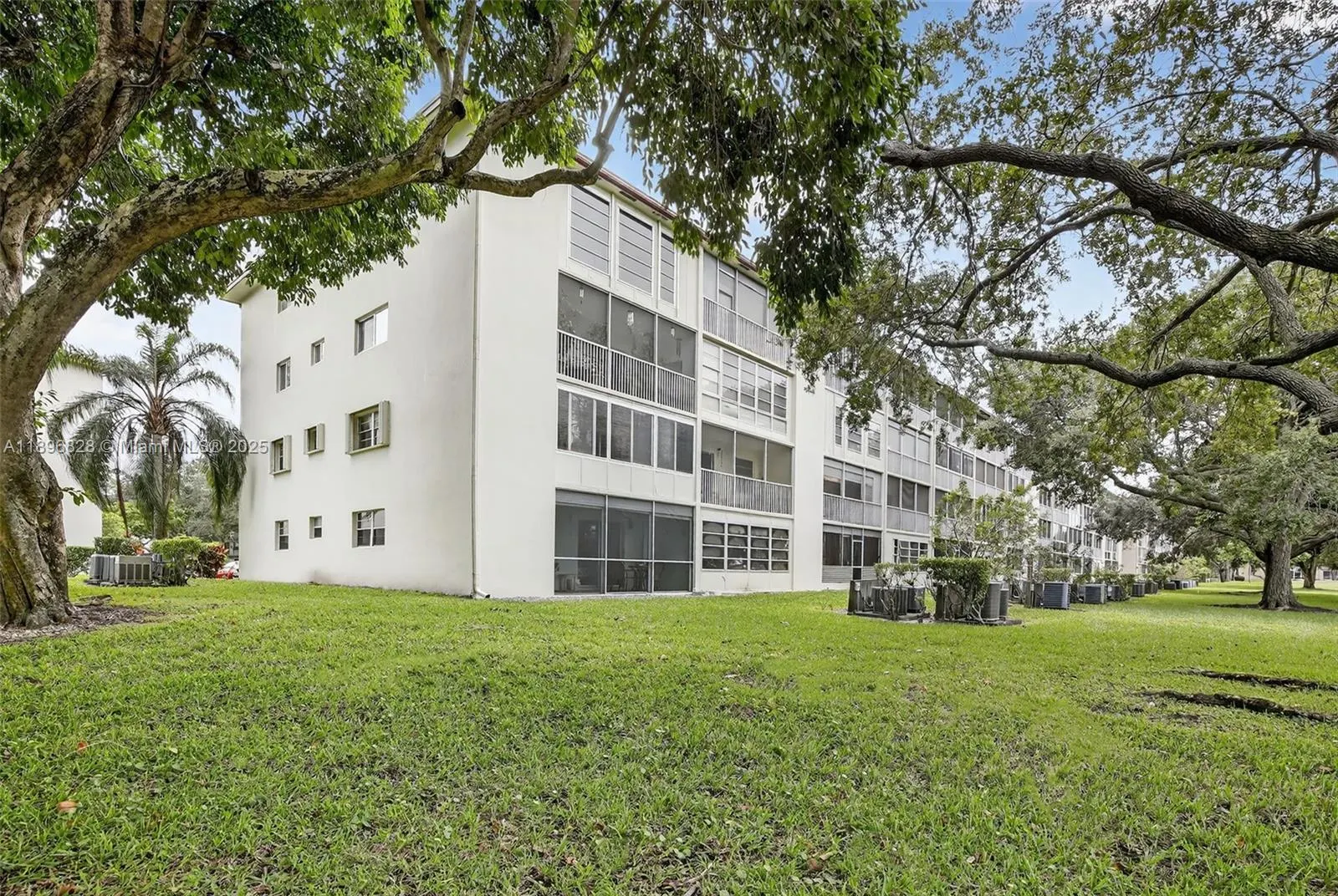 750 SW 133rd Ter, #114C