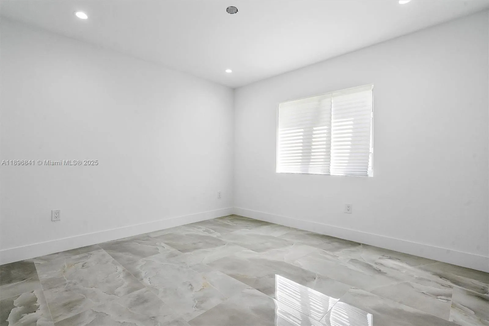 2924 NW 58th ST, #2924