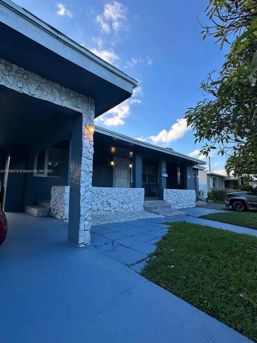 131 Carolina Ave