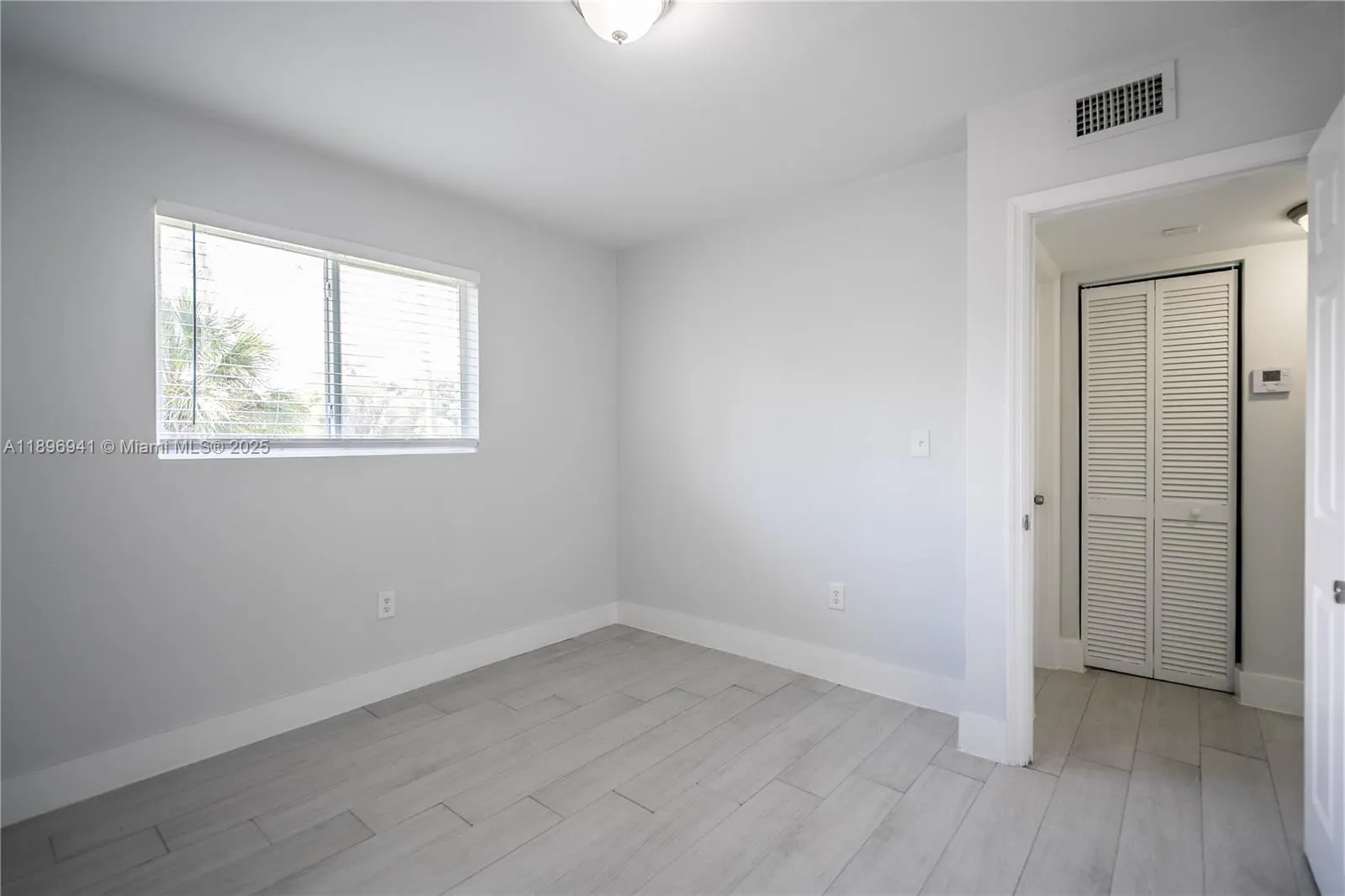 465 NE 59th St, #26