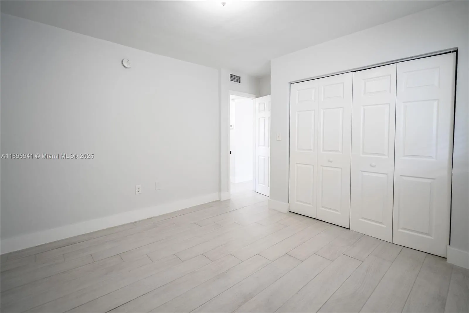 465 NE 59th St, #26