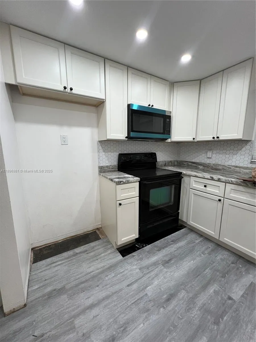 1701 NW 46th Ave, #102
