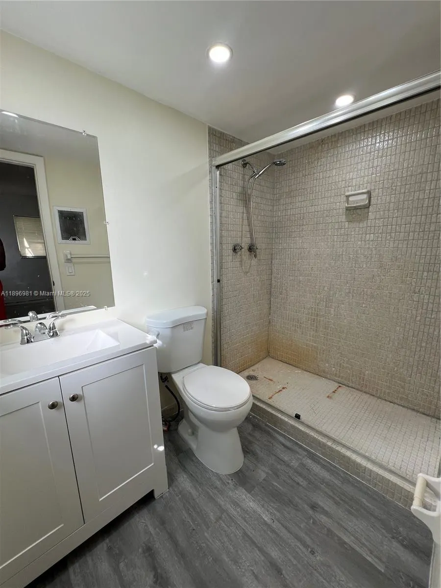 1701 NW 46th Ave, #102